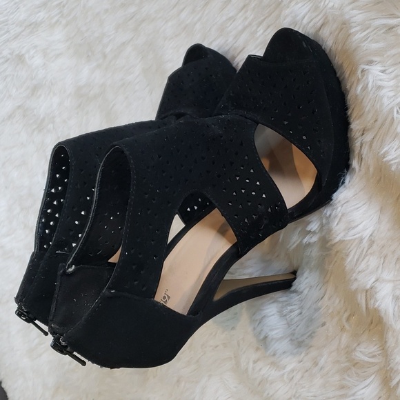 APT. 9 Stiletto Black Heeled Platform Sandals Size 7 - Picture 1 of 8